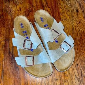 Birkenstock Arizona Suede Leather 𝑺𝒐𝒇𝒕 𝑭𝒐𝒐𝒕𝒃𝒆𝒅
